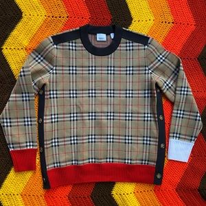 Burberry tartan sweater with buttoned sides